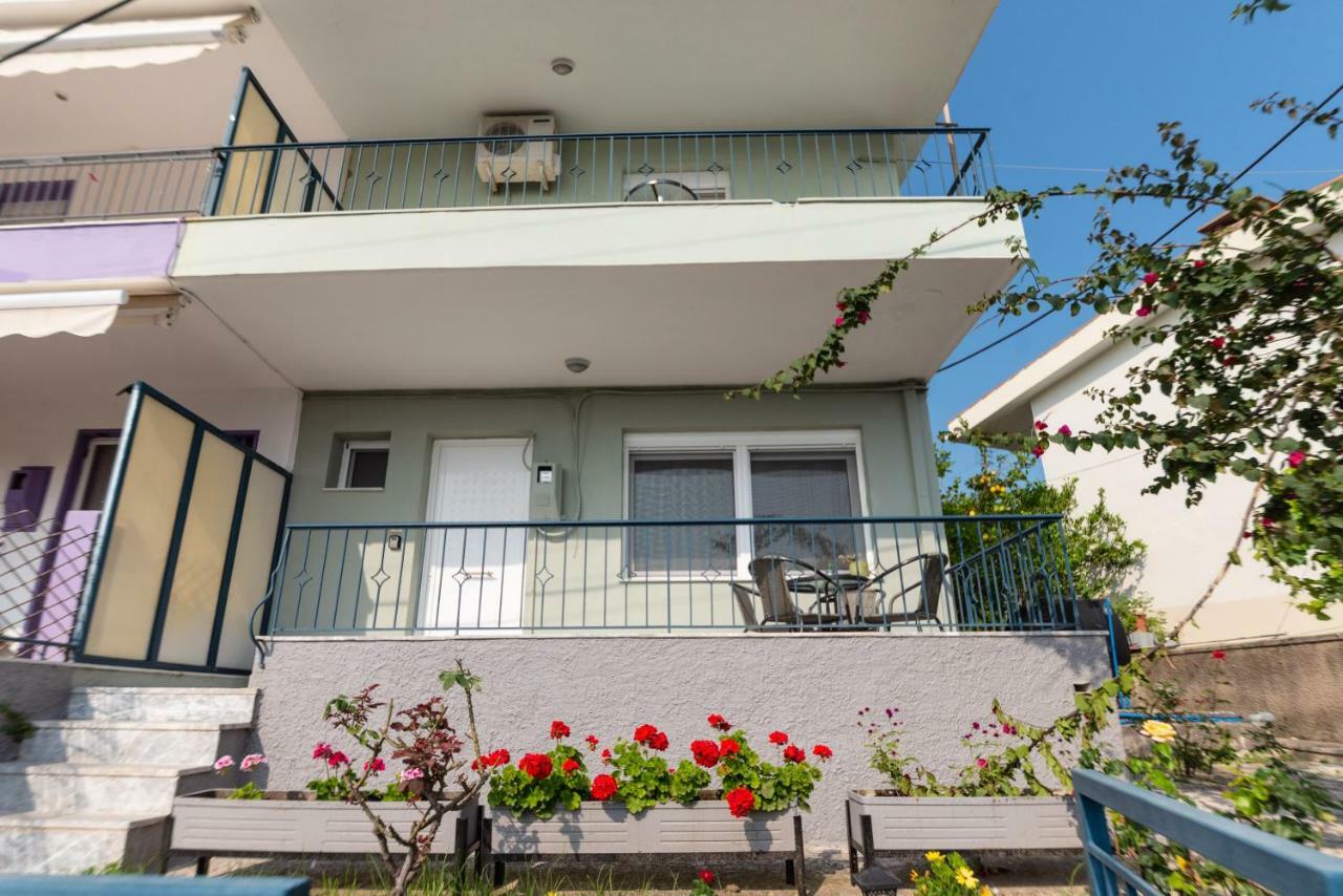 Akadimia Luxury Apartment Mytilíni Exterior foto